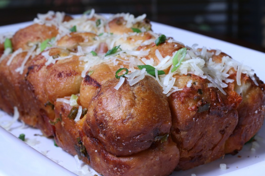 GARLIC, HAM & CHEESE MONKEY BREAD